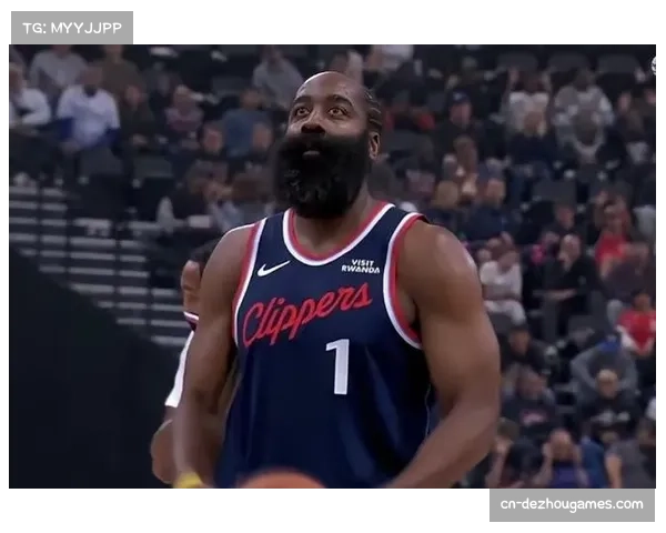 哈登近期扛起快船进攻,下场时球队易陷停滞 哈登近期扛起快船进攻,下场时球队易陷停滞