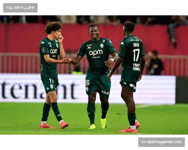 18岁小将布阿迪染红成转折，十人里尔欧战崩盘暴露客场顽疾